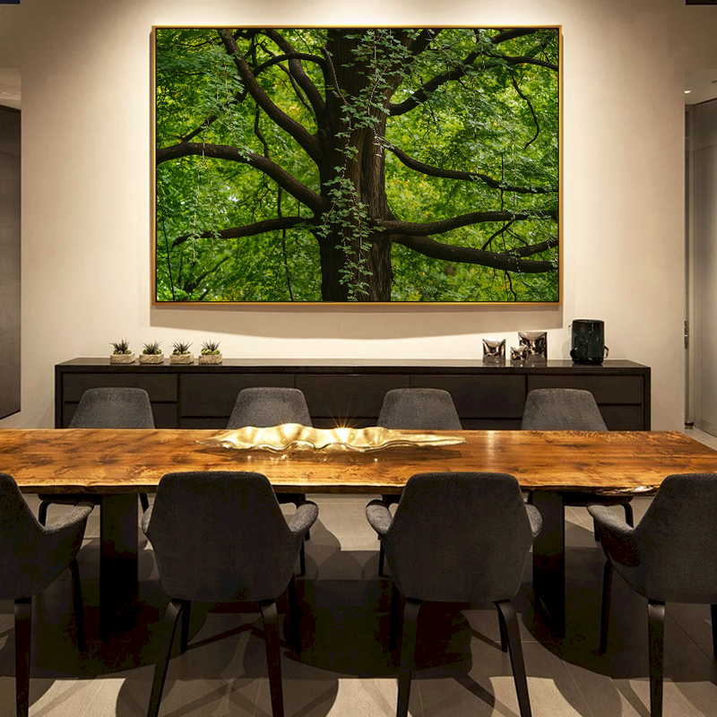 Quadro Árvore Majestosa E Folhagem