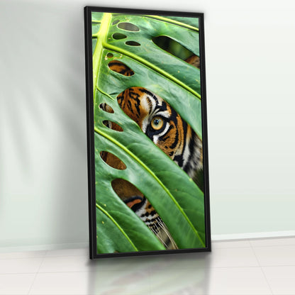Quadro Sala Tigre na Folhagem