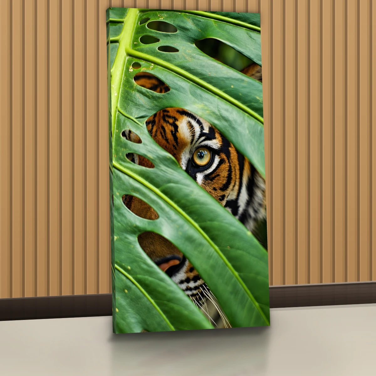Quadro Sala Tigre na Folhagem