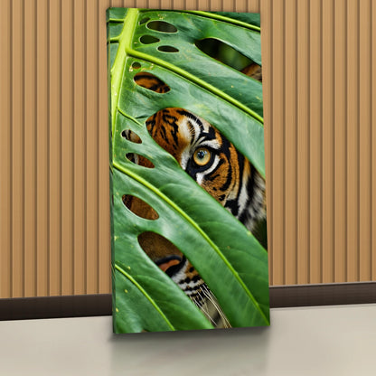 Quadro Sala Tigre na Folhagem