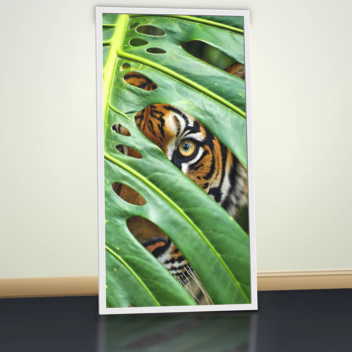 Quadro Sala Tigre na Folhagem