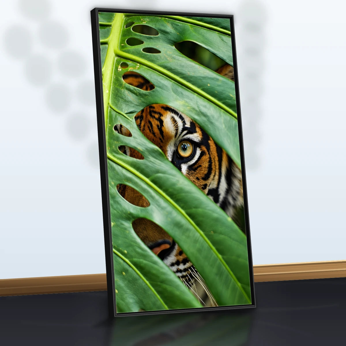 Quadro Sala Tigre na Folhagem