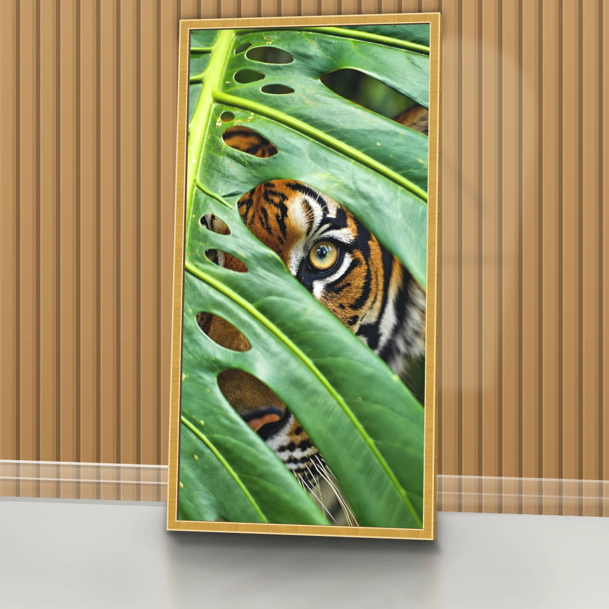 Quadro Sala Tigre na Folhagem