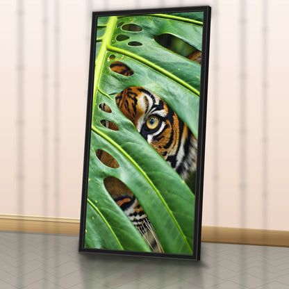 Quadro Sala Tigre na Folhagem